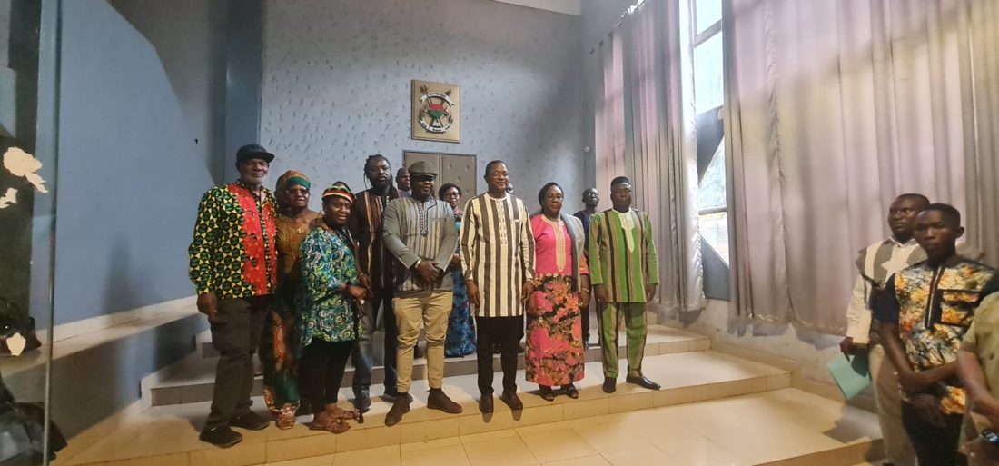 Afro-descendant visitors with representatives at the Ministry of Foreign Affairs
