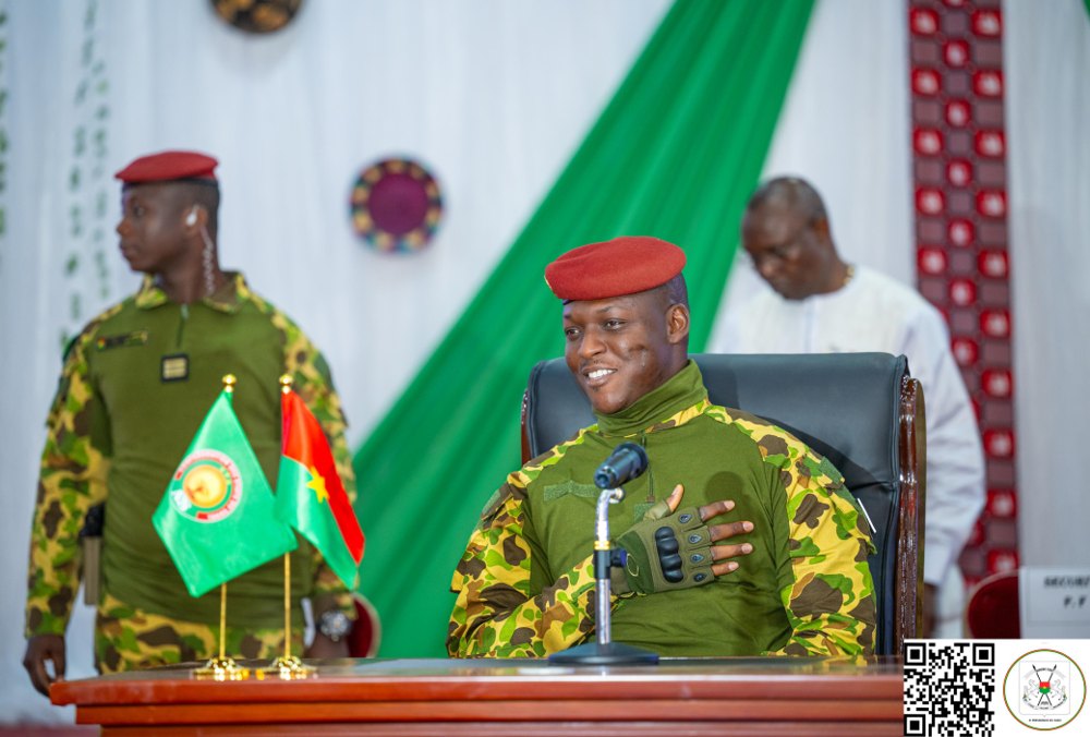 Captain Ibrahim Traoré smiling during an official community gathering